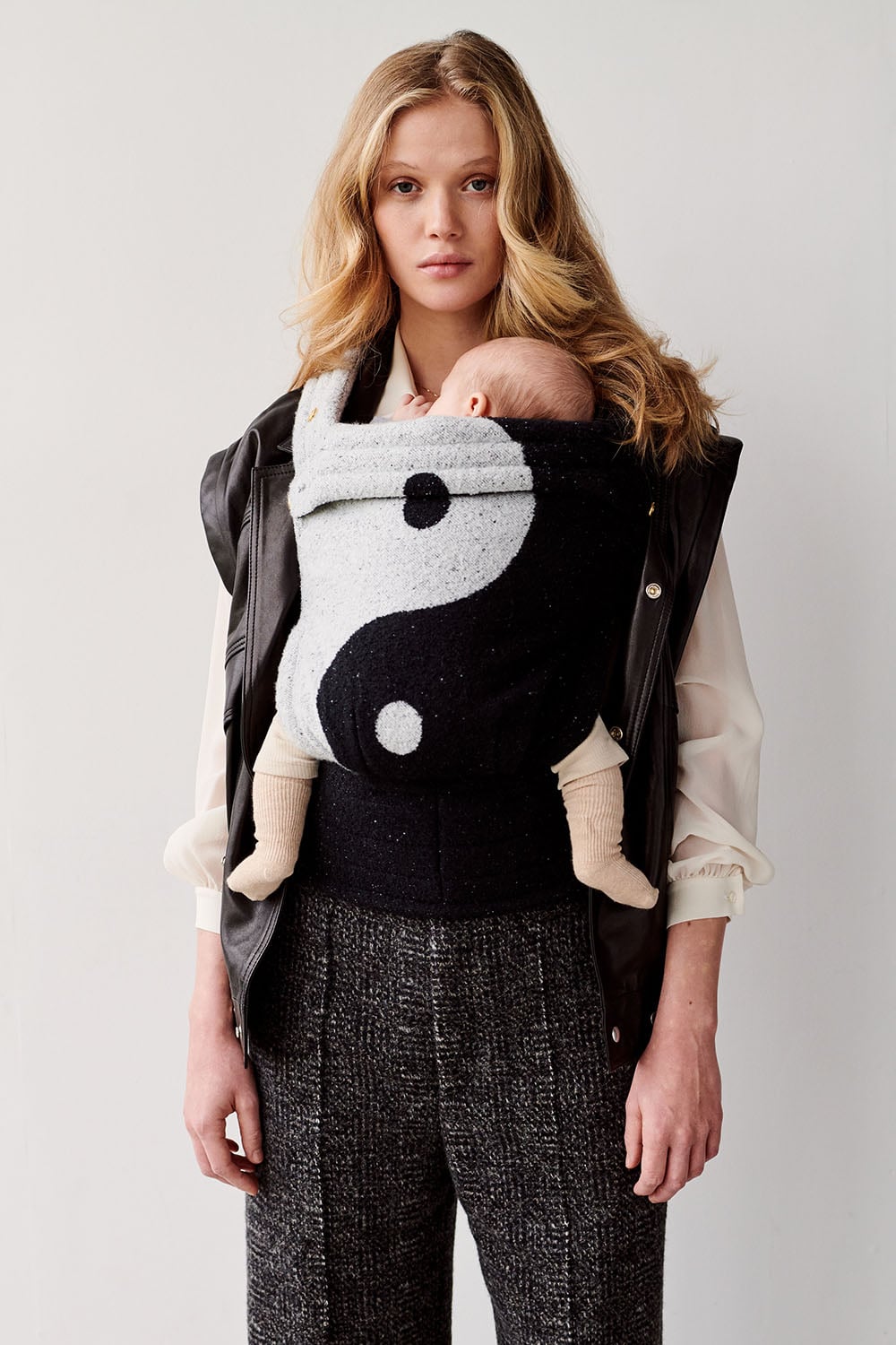 Antipoppe Zeitgeist Yin Yang in organic cashmere and silk